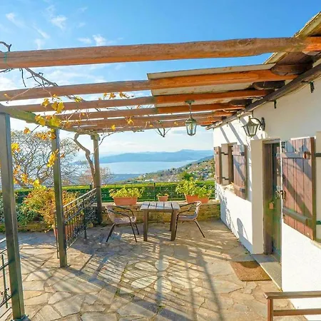 Chrissi Nefeli Casa de Férias