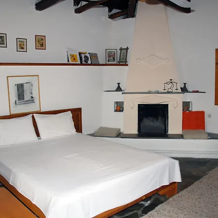 Chrissi Nefeli * Agios Georgios Nilias