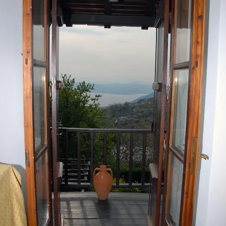 Chrissi Nefeli Agios Georgios Nilias