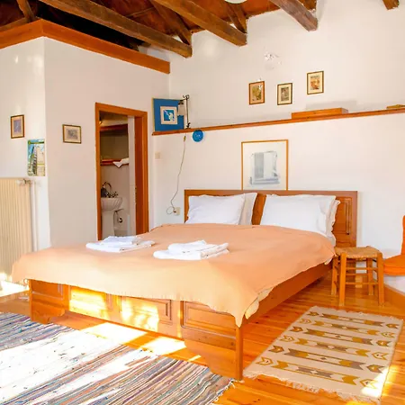 Chrissi Nefeli Agios Georgios Nilias