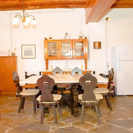 Chrissi Nefeli * Agios Georgios Nilias