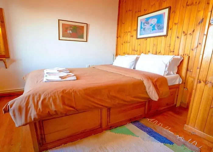 Chrissi Nefeli Agios Georgios Nilias