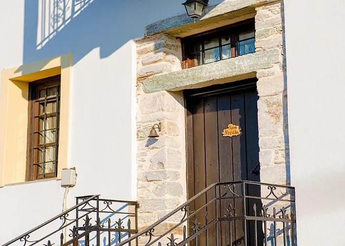 Chrissi Nefeli アギオス・ゲルギオス・ニリアス