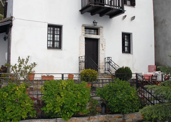 Chrissi Nefeli * Agios Georgios Nilias