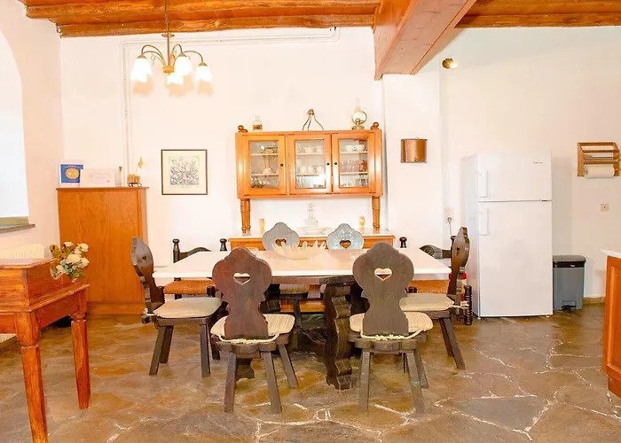 Chrissi Nefeli * Agios Georgios Nilias